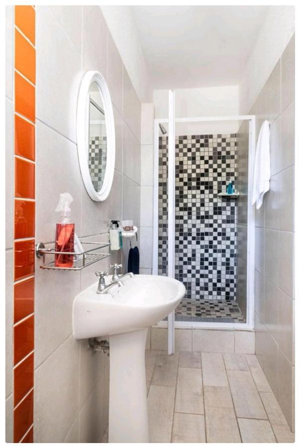 كيب تاون Beachwood Inn Melkbosstrand المظهر الخارجي الصورة
